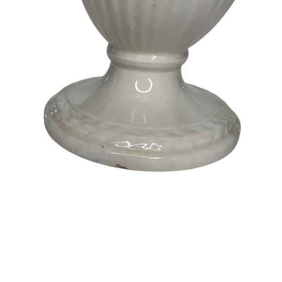 Wedgwood Embossed Queensware Vase, grape & vine motif upper rim Cream - Picture 9 of 9